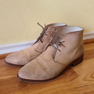 Nisolo Isa Chukka Boot in Sand